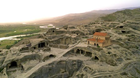 Ville troglodyte d’Uplistsikhe, monastère de Jvari et excursion d’une journée complète au départ de Tbilissi